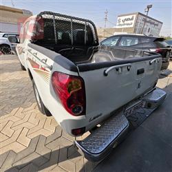 ميتسوبيشي L200